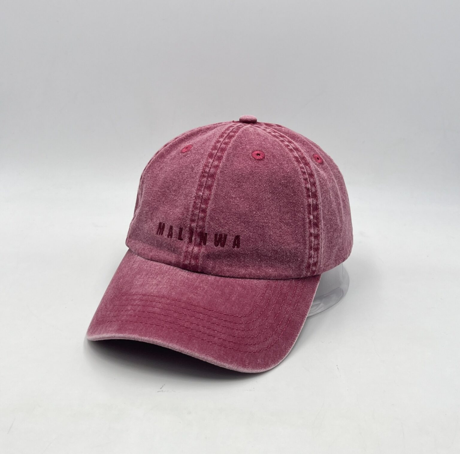 Embroidered washed burgundy cap with the text Malinwa